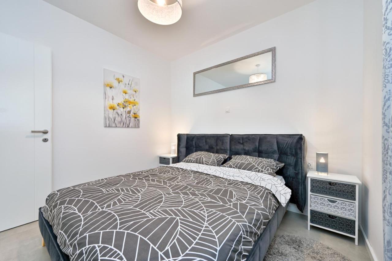 נובליה Relax Apartments מראה חיצוני תמונה