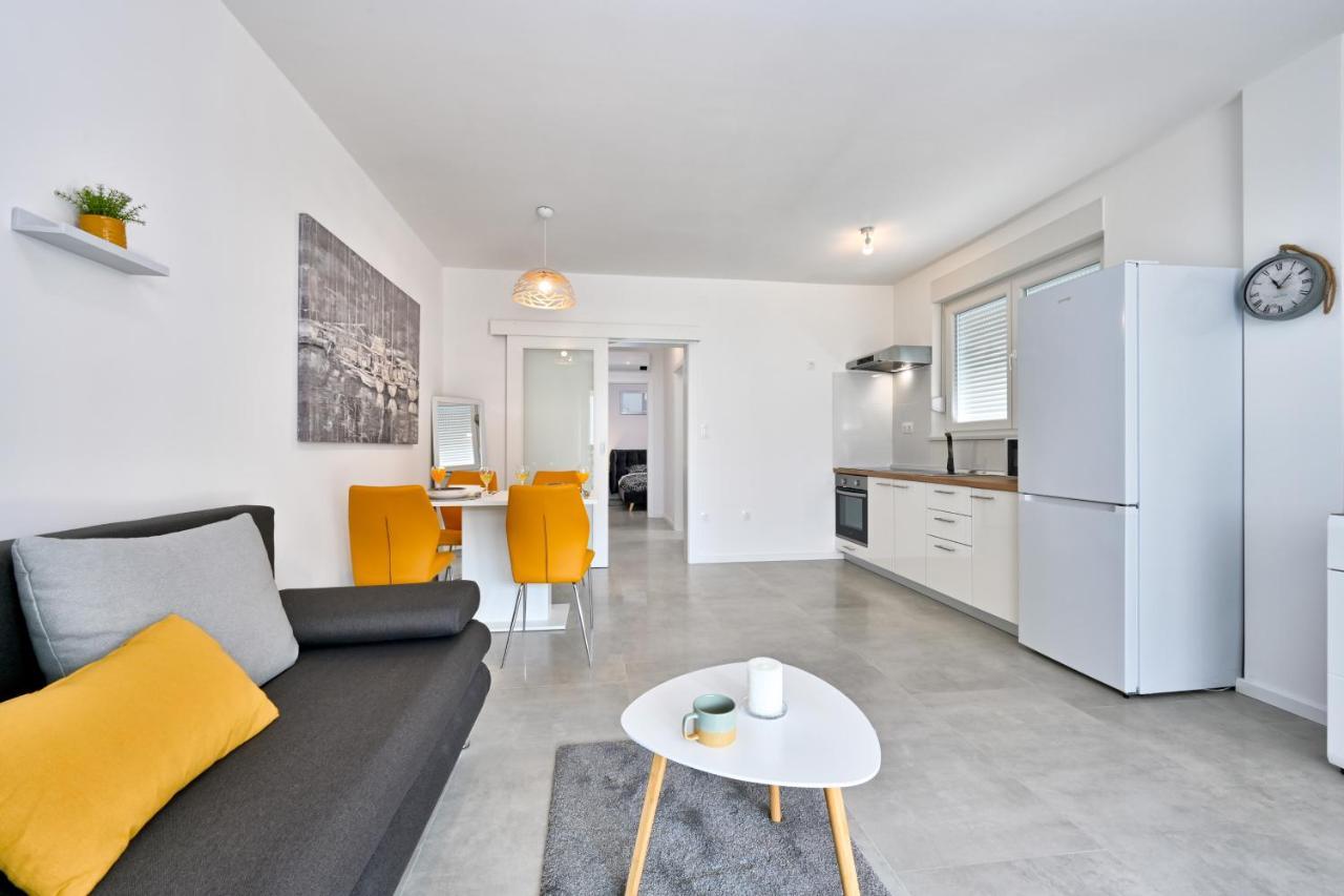 נובליה Relax Apartments מראה חיצוני תמונה