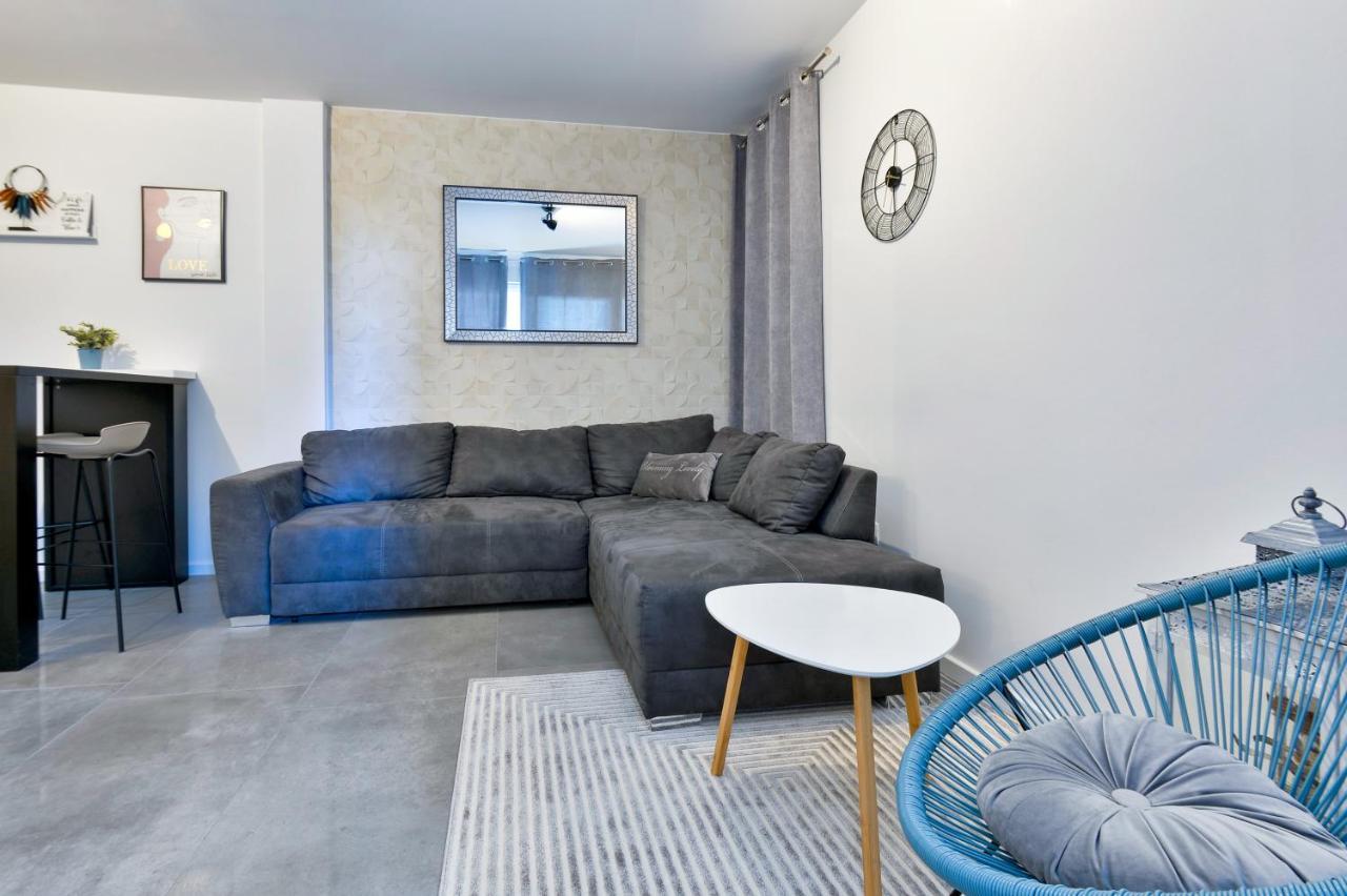 נובליה Relax Apartments מראה חיצוני תמונה
