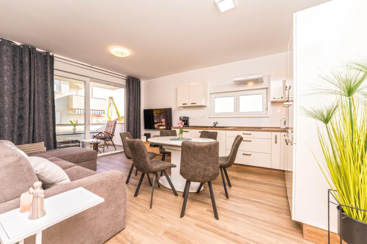 נובליה Relax Apartments מראה חיצוני תמונה