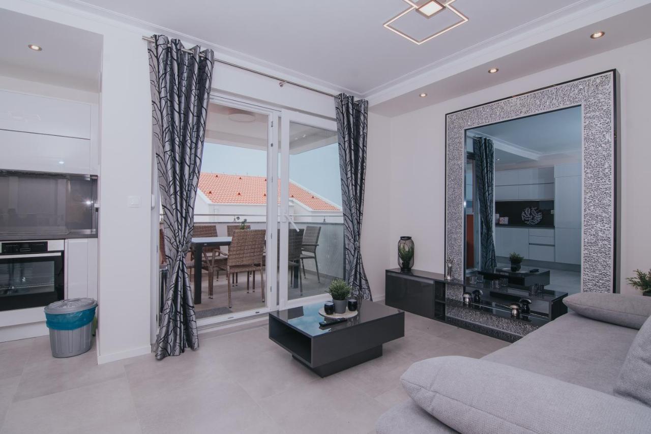 נובליה Relax Apartments מראה חיצוני תמונה