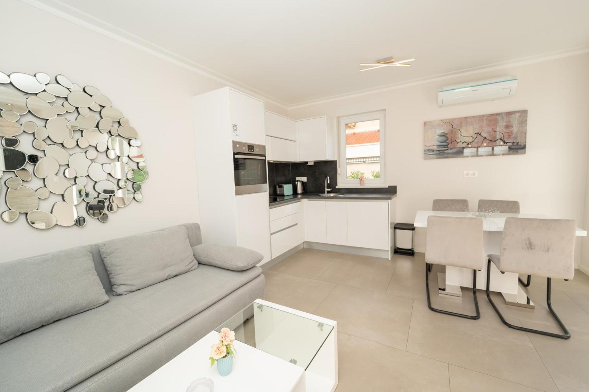 נובליה Relax Apartments מראה חיצוני תמונה