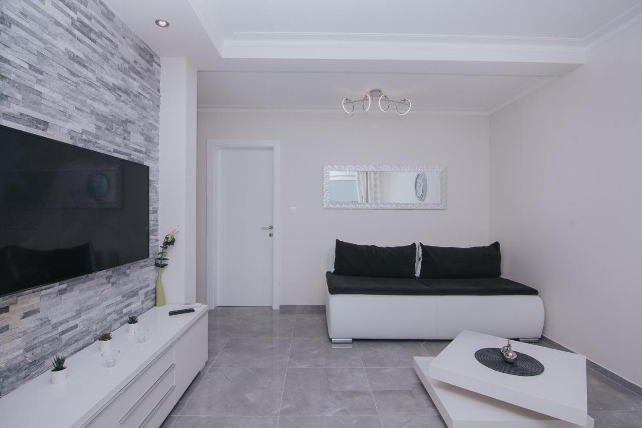 נובליה Relax Apartments מראה חיצוני תמונה